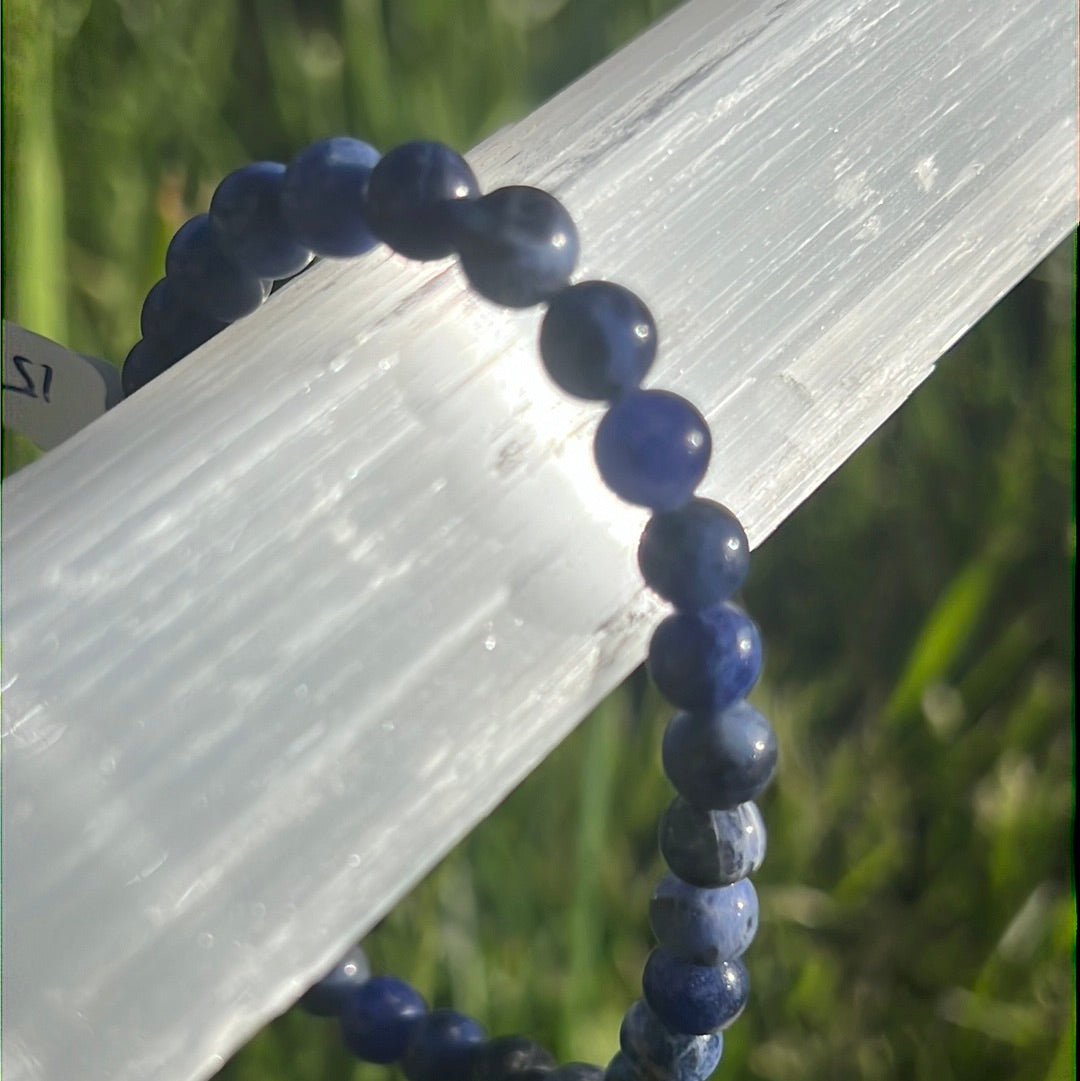 Sodalite gemstone bracelet | intuition bracelet