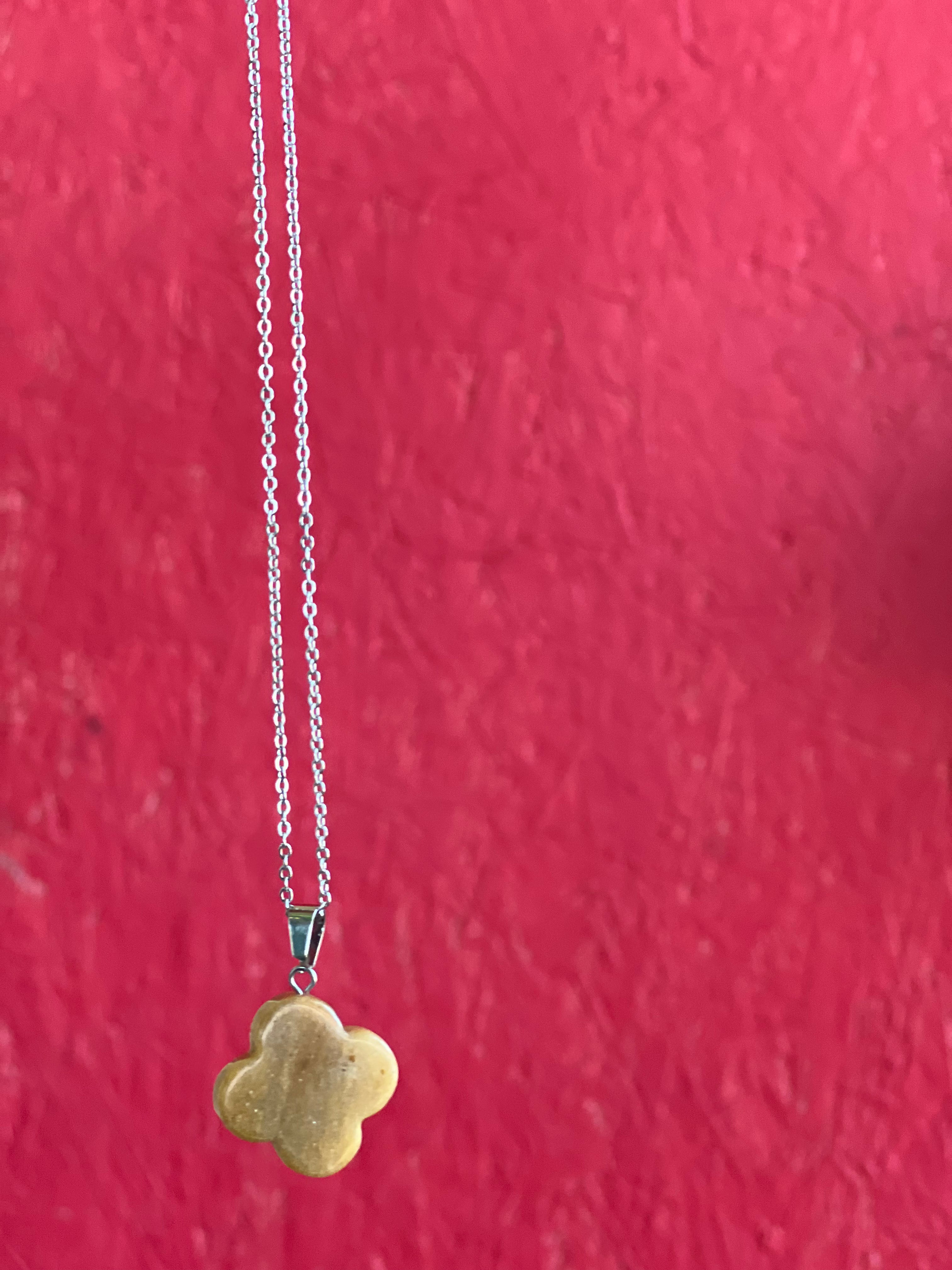 Honey Onyx Clover Necklace