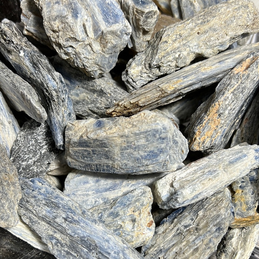 Kyanite raw stones - Blue healing Kyanite