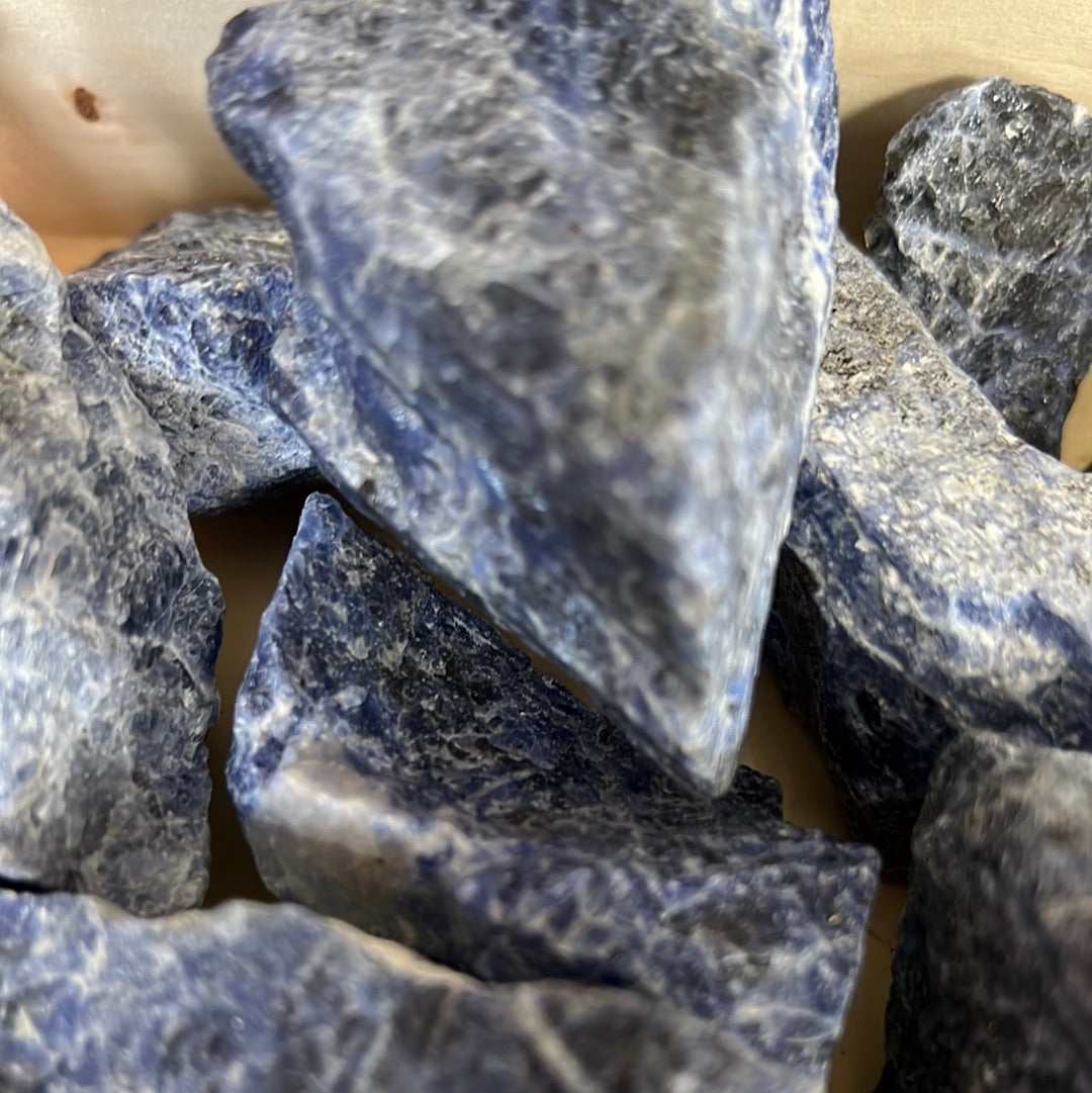 Rough Sodalite stone - Blue healing stone