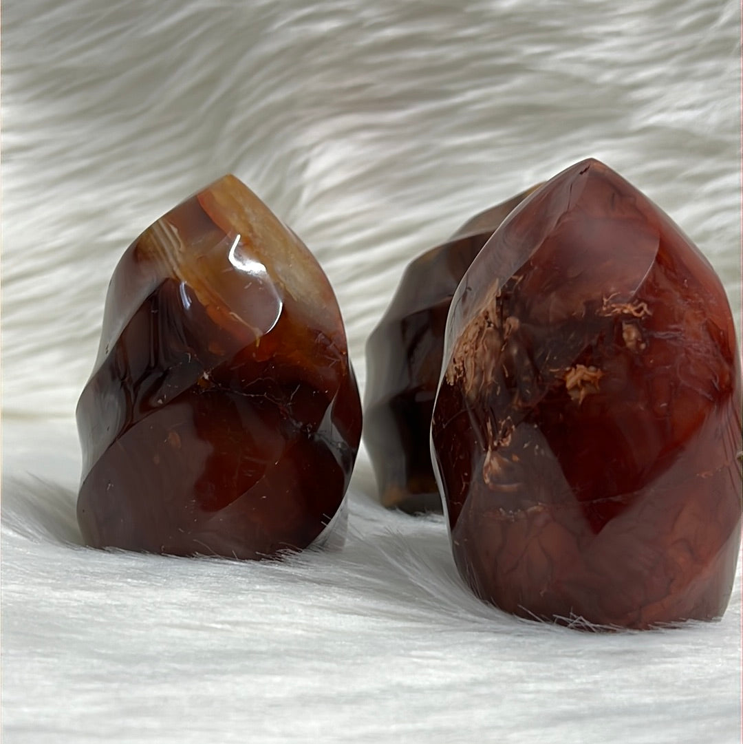 Carnelian healing crystal - Flame