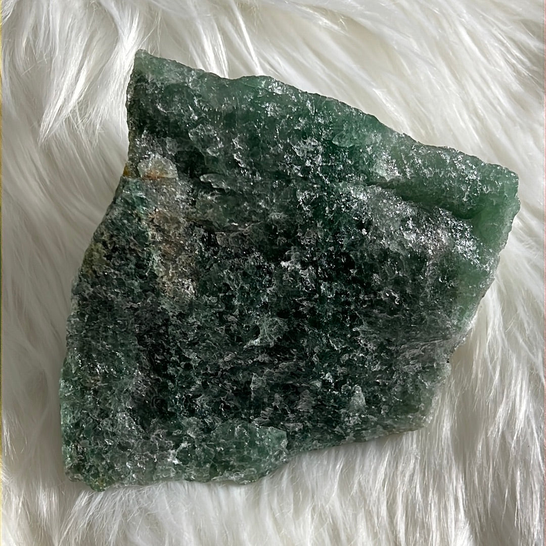 Raw Green Aventurine healing stone - Lucky crystal