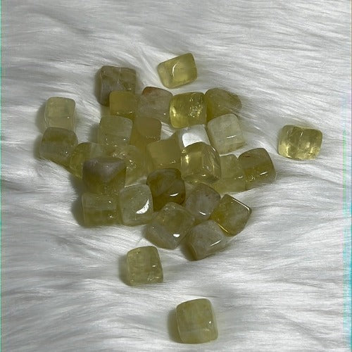 citrine tumble stone